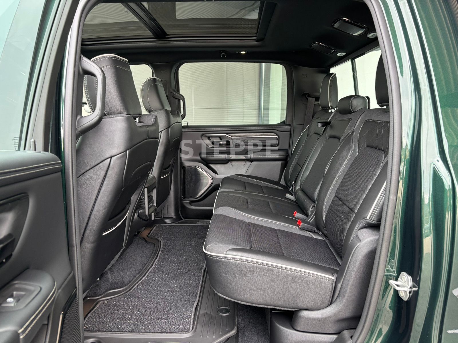 Dodge 2026 RAM 1500 Limited Night 5,7LV8 Rambox MFT