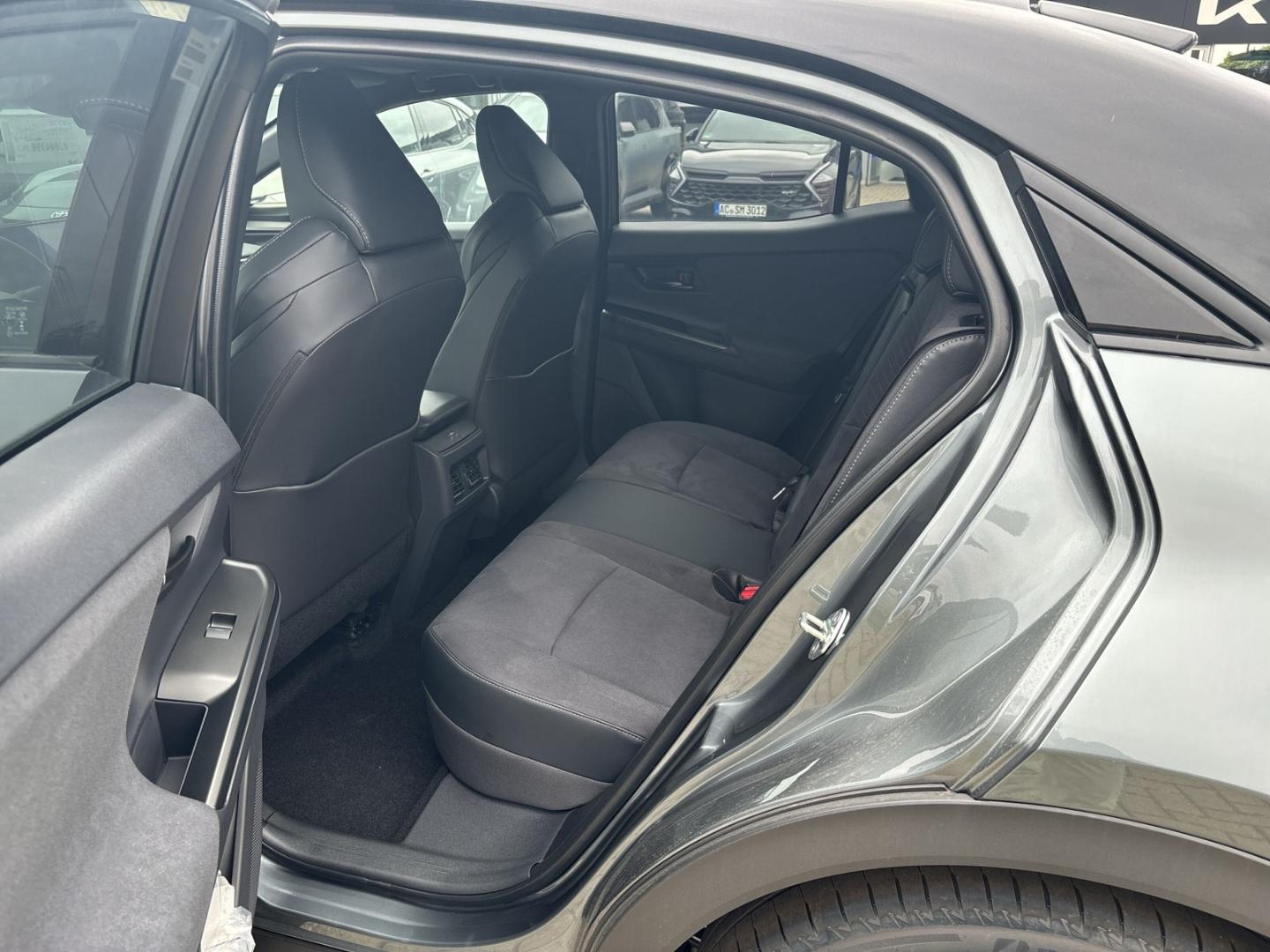 Toyota C-HR+ 252 kW AWD Lounge Navi 360 Kamera Panorama