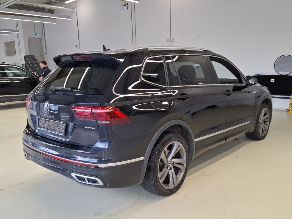Volkswagen Tiguan Allspace R-Line 4Motion*IQ LIGHT*7 SEATS imagem 3