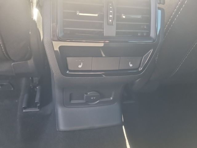 Fahrzeugabbildung SKODA Karoq 2.0 TSI DSG 4x4 Sportline NAVI AHK CLIMA