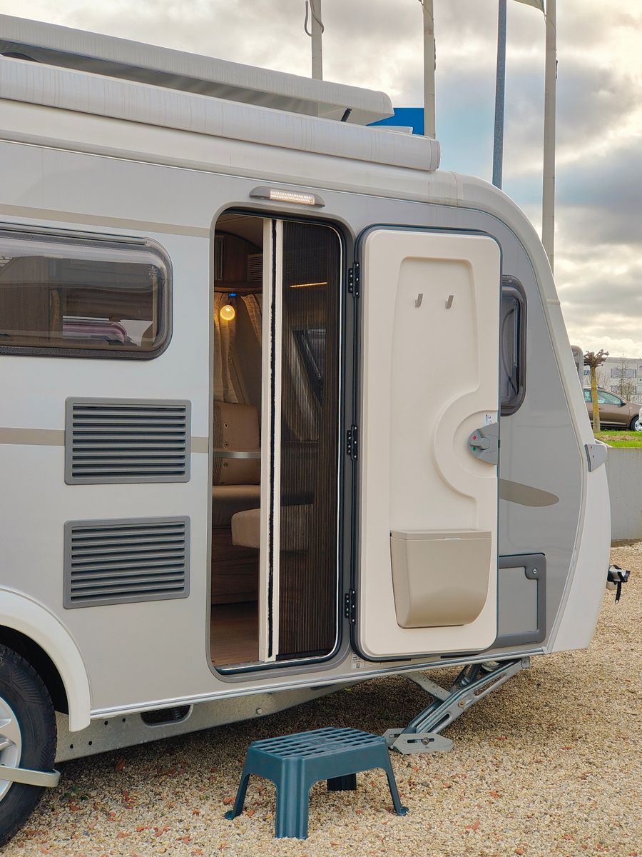 Fahrzeugabbildung HYMER / ERIBA / HYMERCAR Feeling 442 - 6.824€ Sparen!!!