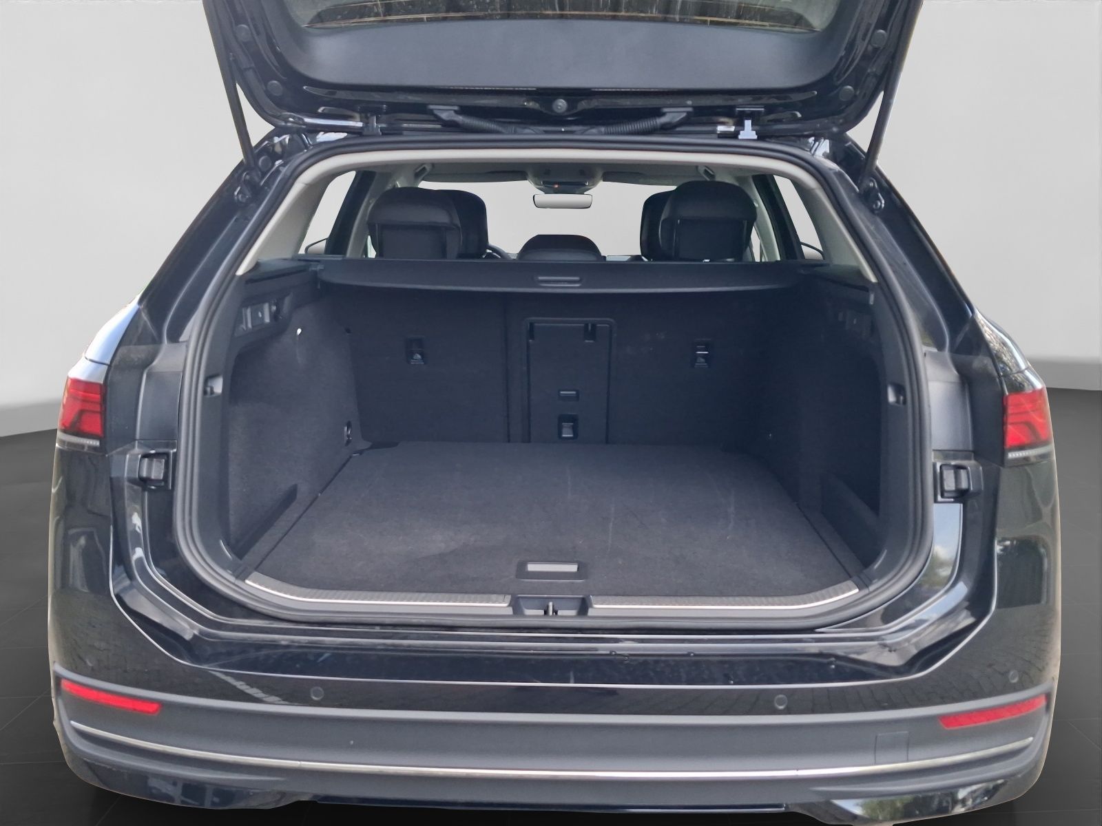 Volkswagen Passat Variant - Bild 17
