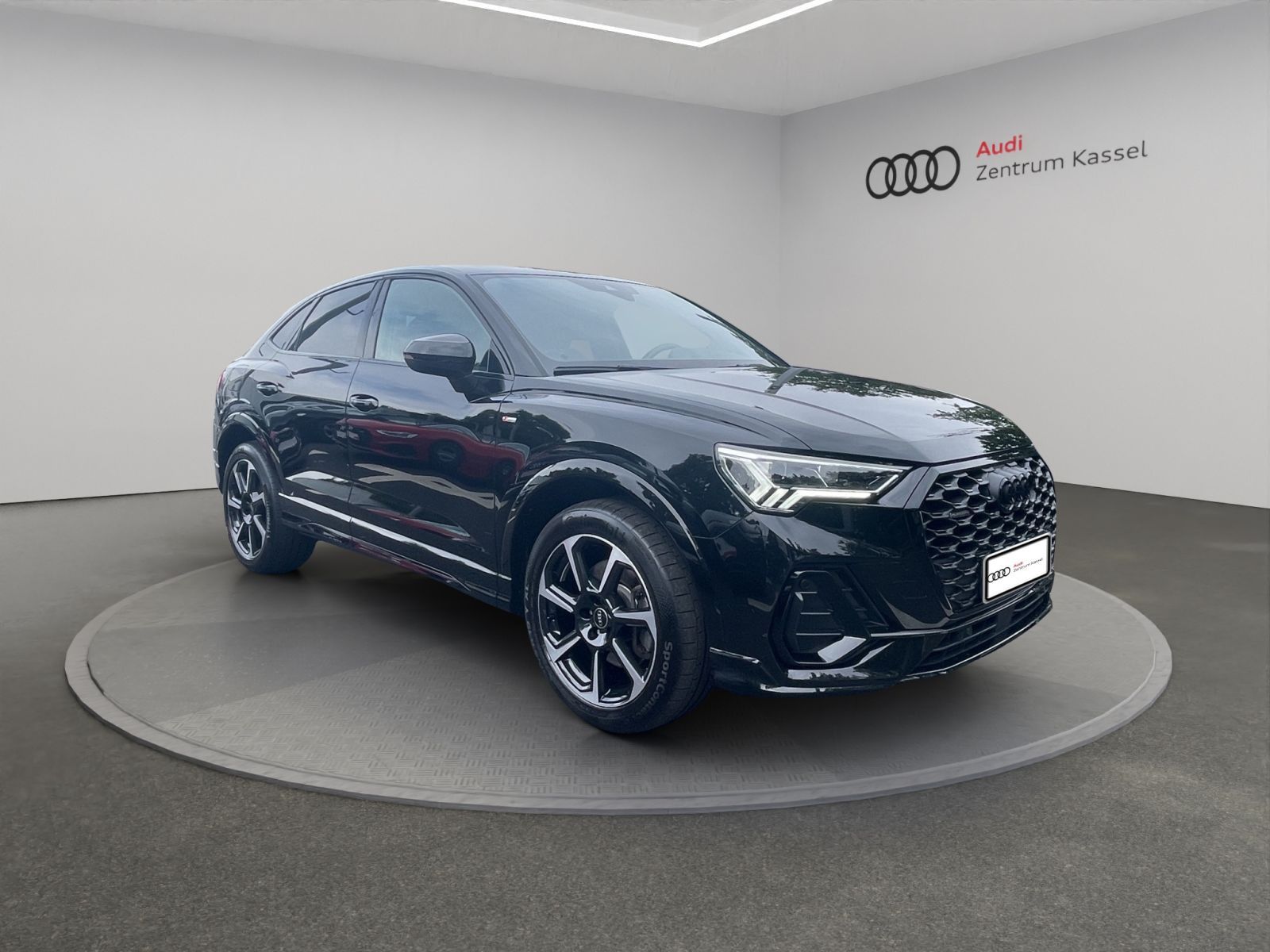 Audi Q3 SB 40 TFSI qu. S line LED AHK PDC+ StandHZG foto 8