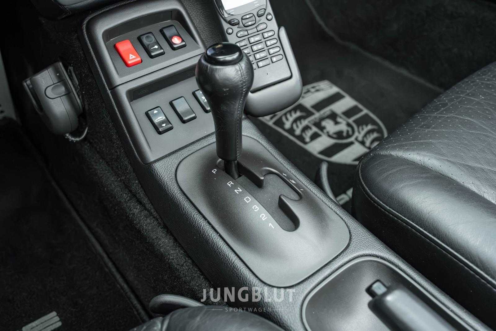 Porsche 993 Carrera Cabriolet, Tiptr. Deut. Auslieferung