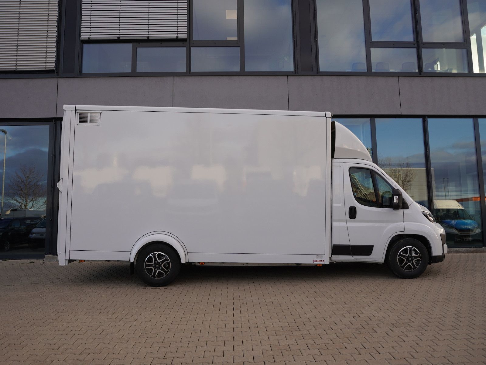 Fiat Ducato 35 180 AT8 / Schutz Tiefrahmenkoffer imagem 3