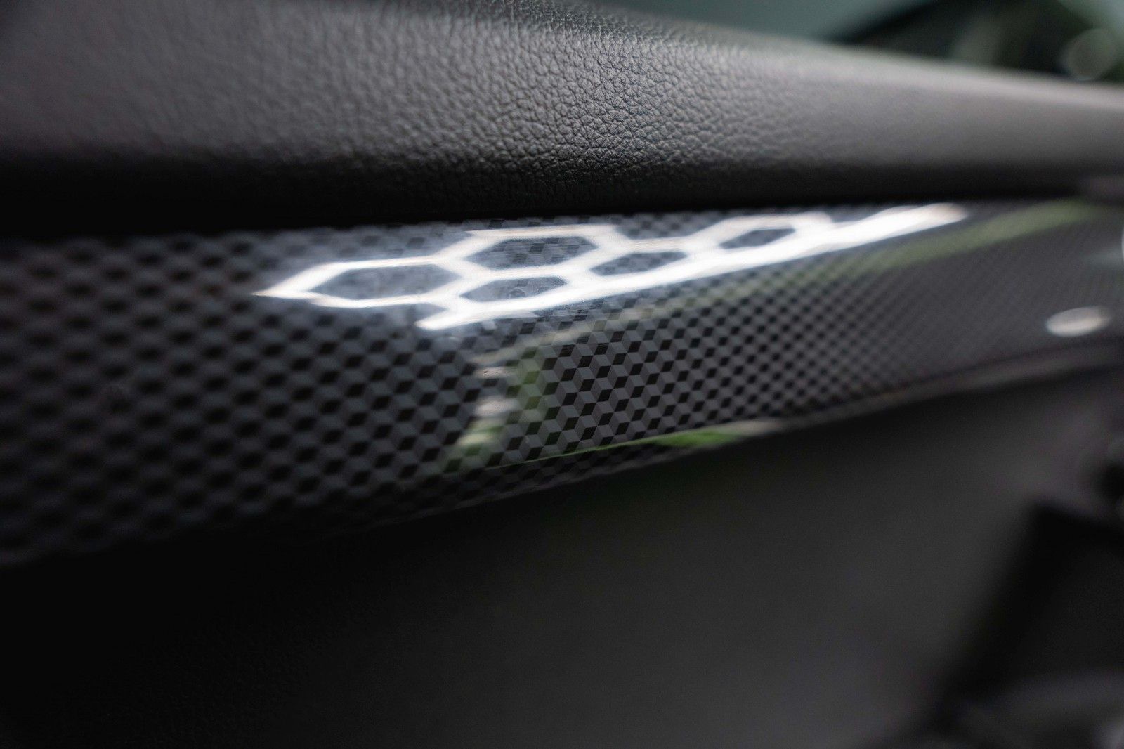 Fahrzeugabbildung SKODA Octavia Combi RS Performance *1.Hand*LED*CarPlay