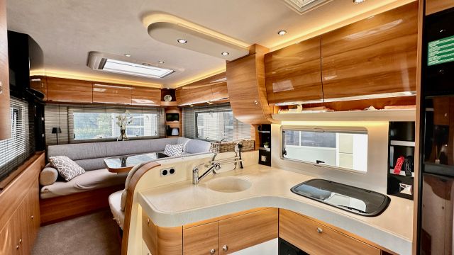 Carver 890 RRL