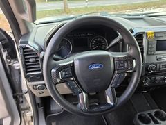 FORD F 150 Lariat 2.7 V6 Benzin FX 4x4 offroad FORD F 150 Lariat 2.7 V6 Benzin FX 4x4 offroad