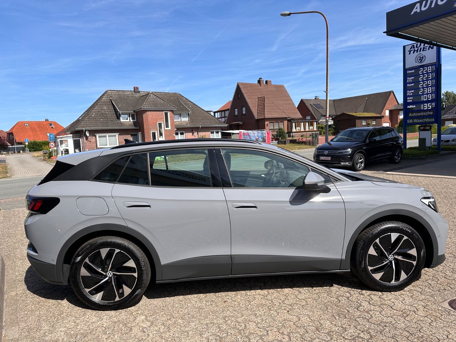 Fahrzeugabbildung Volkswagen ID.4 Pro 82 kWh APP/ACC/NAVI/SHZG/RFK
