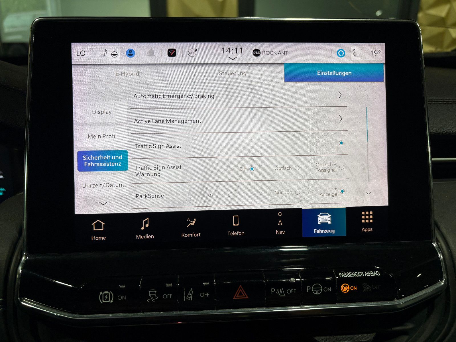 Fahrzeugabbildung Jeep Compass S Plug-In Hybrid 4WD/PANO/360°/ACC/APPLE