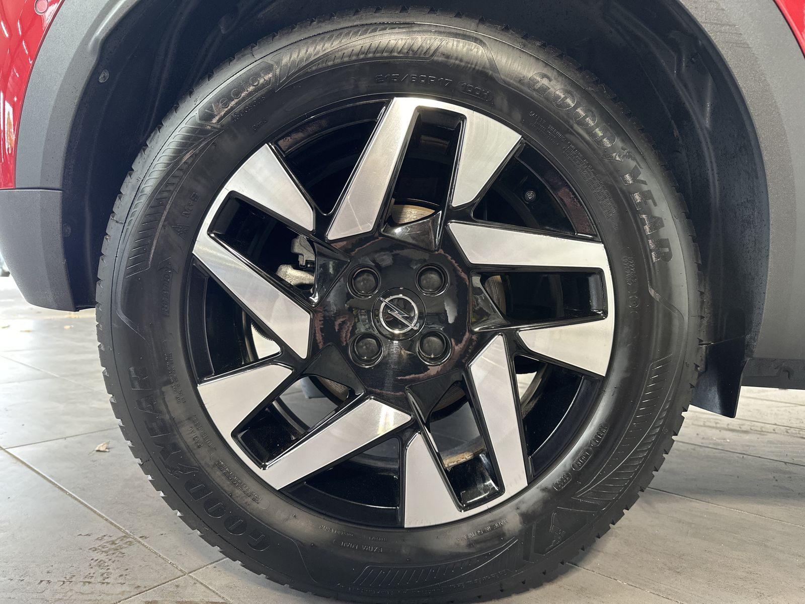 Fahrzeugabbildung Mercedes-Benz GLC 220d 4Matic AMG-Line NAV+LED+SZANDHEIZUNG+PP