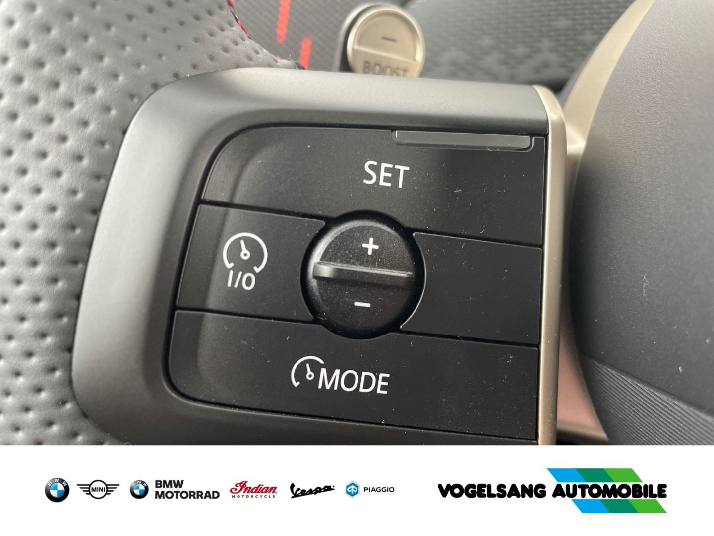 Fahrzeugabbildung MINI Countryman S ALL4 (Allrad) - Paket L - JCW-Trim