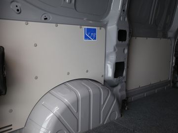 Volkswagen T7 Transporter 2.0TDI AUT110KW KR LED FLÜGEL AHK