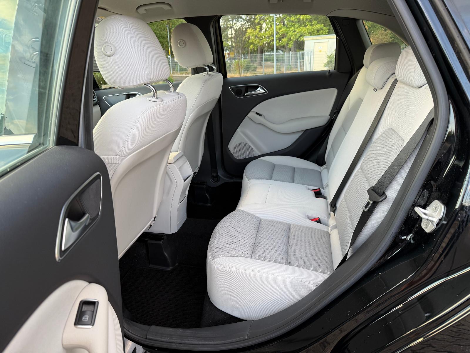 Mercedes-Benz B 200 kamera
