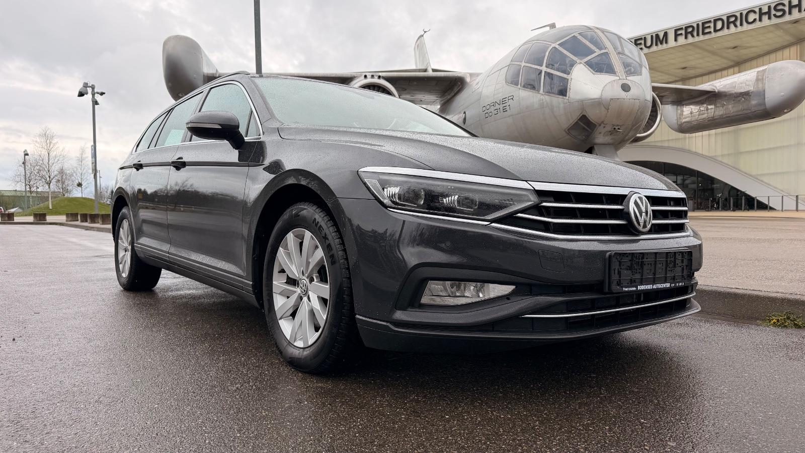 Volkswagen Passat Variant Business 4Motion LED/Automatik