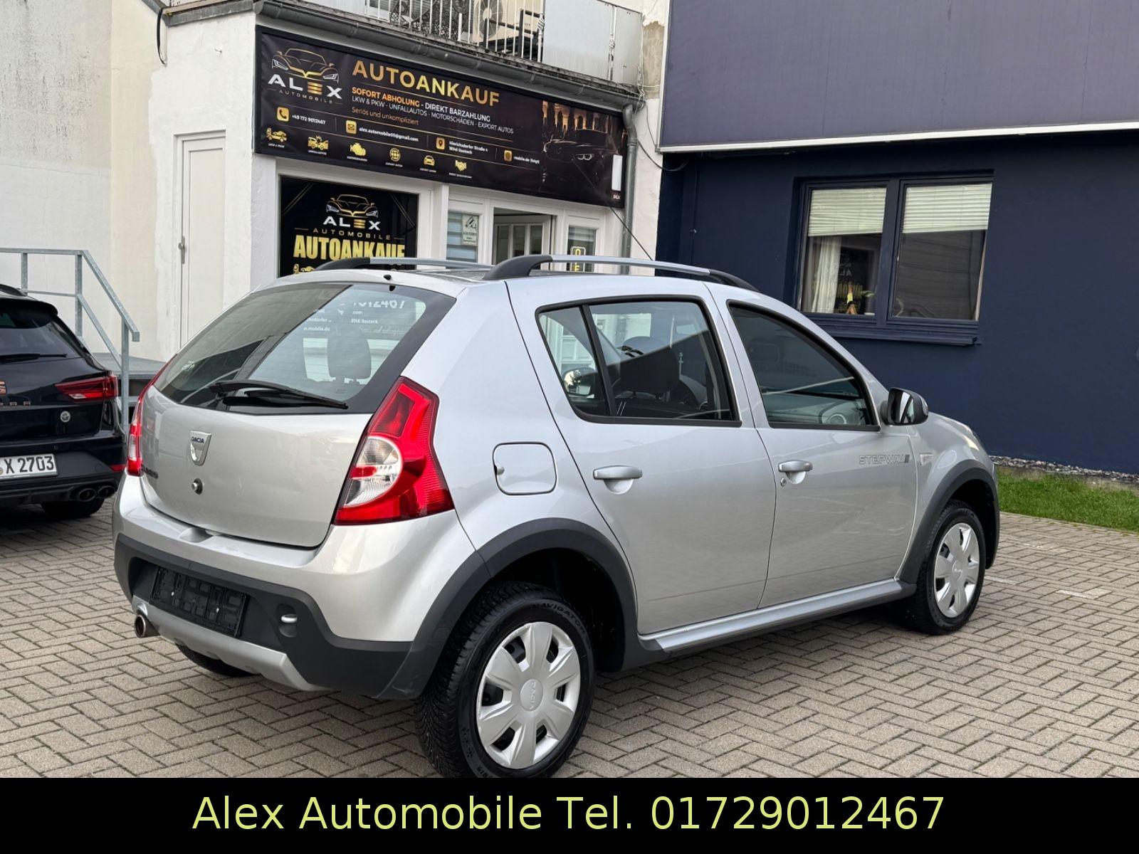 Dacia Sandero 2011 — photo 17