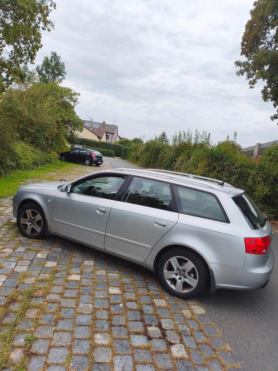 Audi A4 2006 — engine 2.698 cm³, 179 HP (132kW)