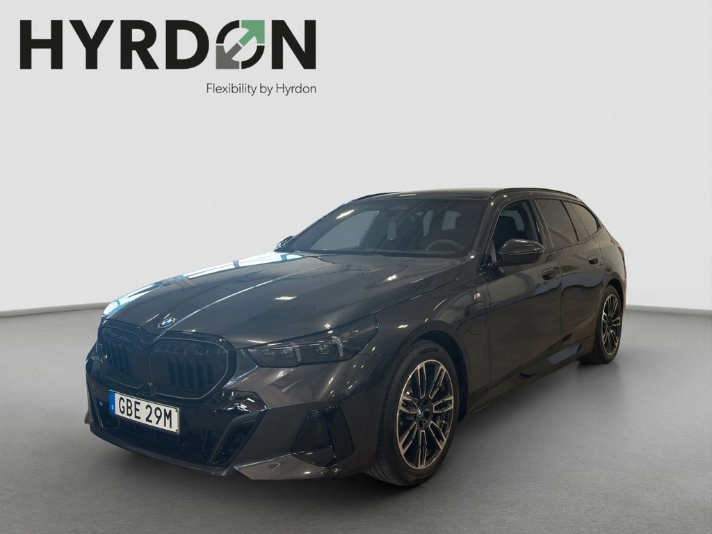 BMW 530e Touring M Sport Pro Voll Pano Augmentedview