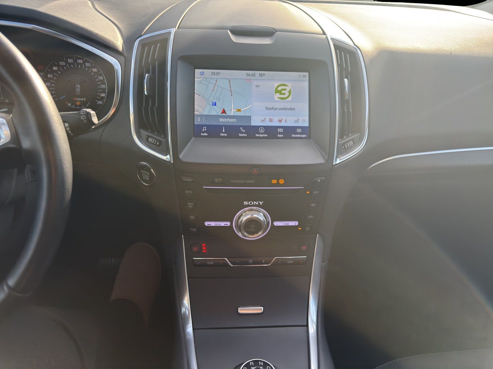 Fahrzeugabbildung Ford S-Max 2.0 EcoBlue Titanium Aut. RFK AHK 1. Hd.