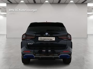 صورة 5 لـ 2023 BMW IX3