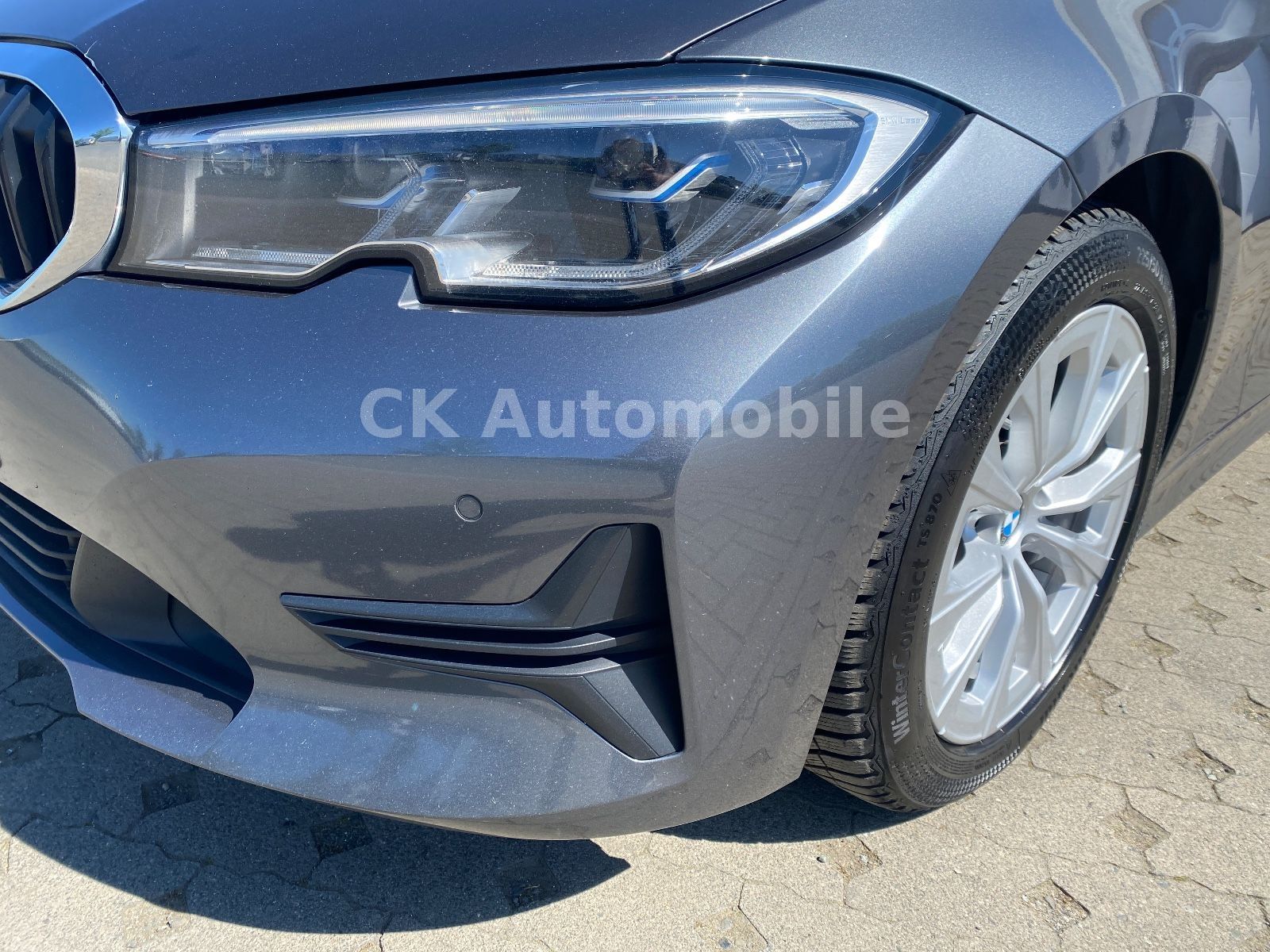 Fahrzeugabbildung BMW 318d Touring Advantage/LiveCockpit/Navi/Laser/AH