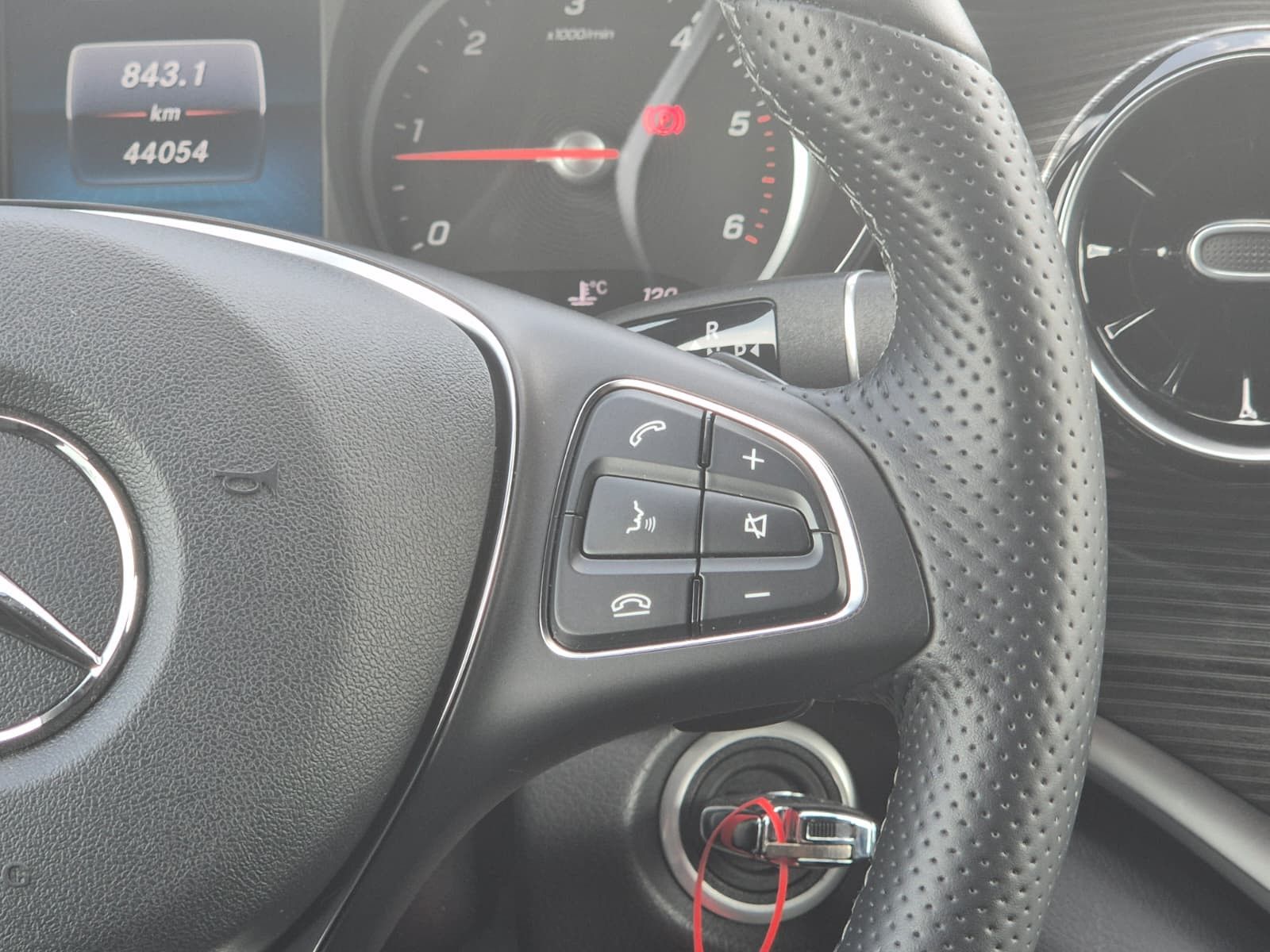 Fahrzeugabbildung Mercedes-Benz V 250 d AVANTGARDE extralang LEDER*LED*BUR*DISTR