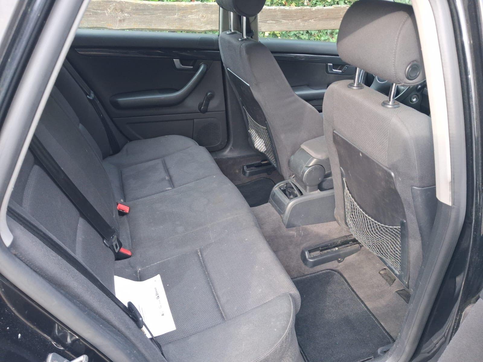 Audi A4 2004 — photo 12