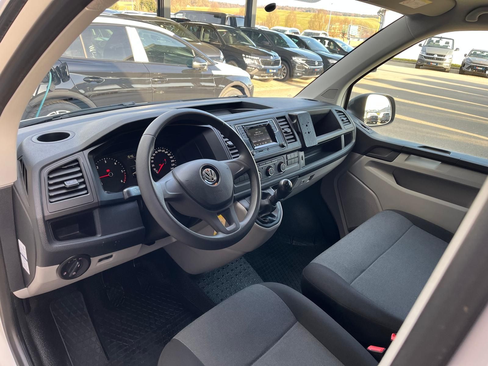 Volkswagen T6 Transporter - Bild 7