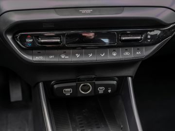 Hyundai i20 1.0 Trend Kamera Fahrprofilauswahl Navi LED