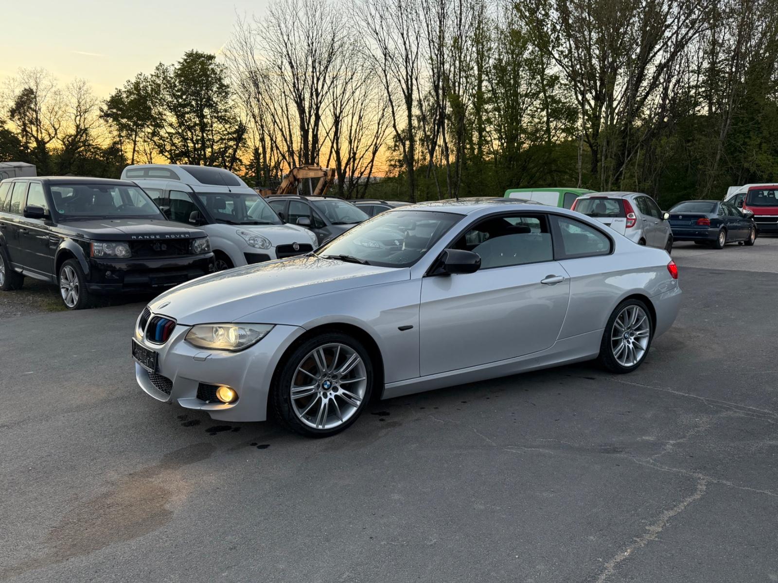 BMW 325 3 Coupe 325i*M-PAKET*M-Felgen*Alcantara*