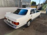 Mercedes-Benz S 420 sel - Mercedes-Benz S 420 mit Benzin-Antrieb