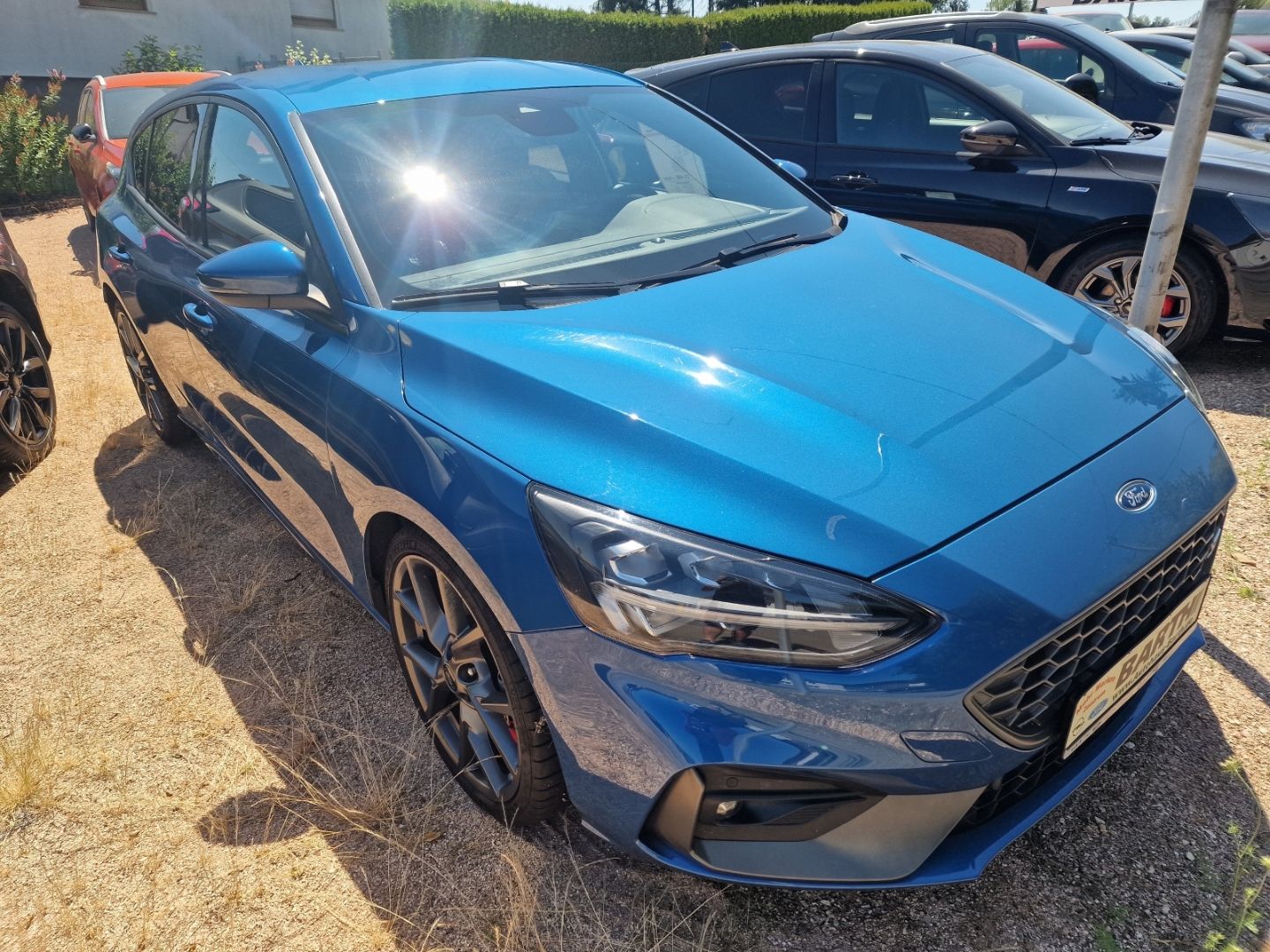 Fahrzeugabbildung Ford Focus ST AHK-abnehmbar Navi LED Sperrdiff. Apple