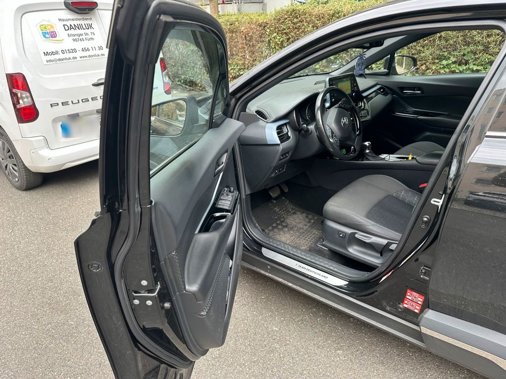 Image of Toyota C-HR