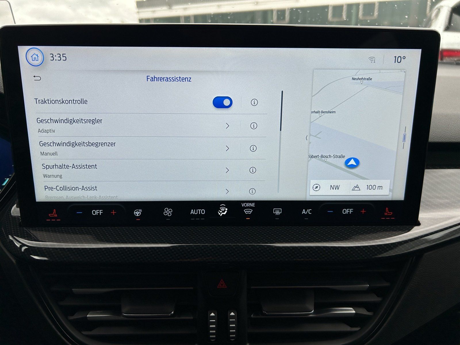 Fahrzeugabbildung Ford Focus 1.0 ST-Line X Aut./LED/ACC/KAMERA/NAVI/AHK