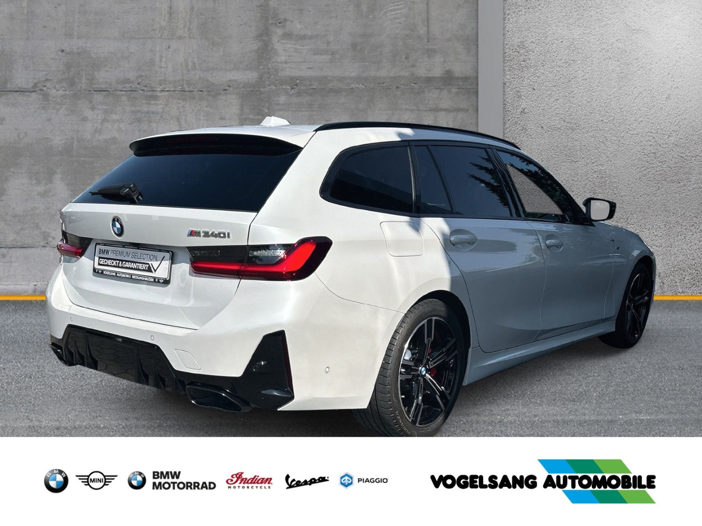 Fahrzeugabbildung BMW M340i xDriveTouring,Panodach,SurroundView,H&KSou