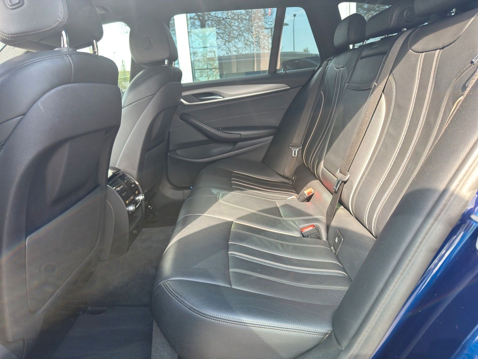 Fahrzeugabbildung BMW 540 Touring dxDrive M Sport