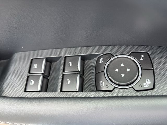 Fahrzeugabbildung Ford Mustang Mach-E Elektro Basis #600km #Fahrassiste