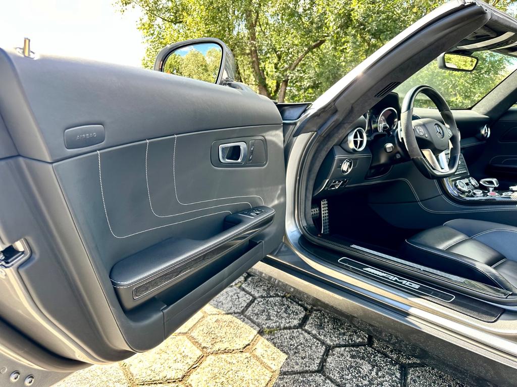 Mercedes-Benz SLS AMG