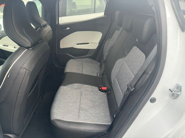 Fahrzeugabbildung Renault Clio E-TECH 140 Intens Navi+360Kamera+Lane