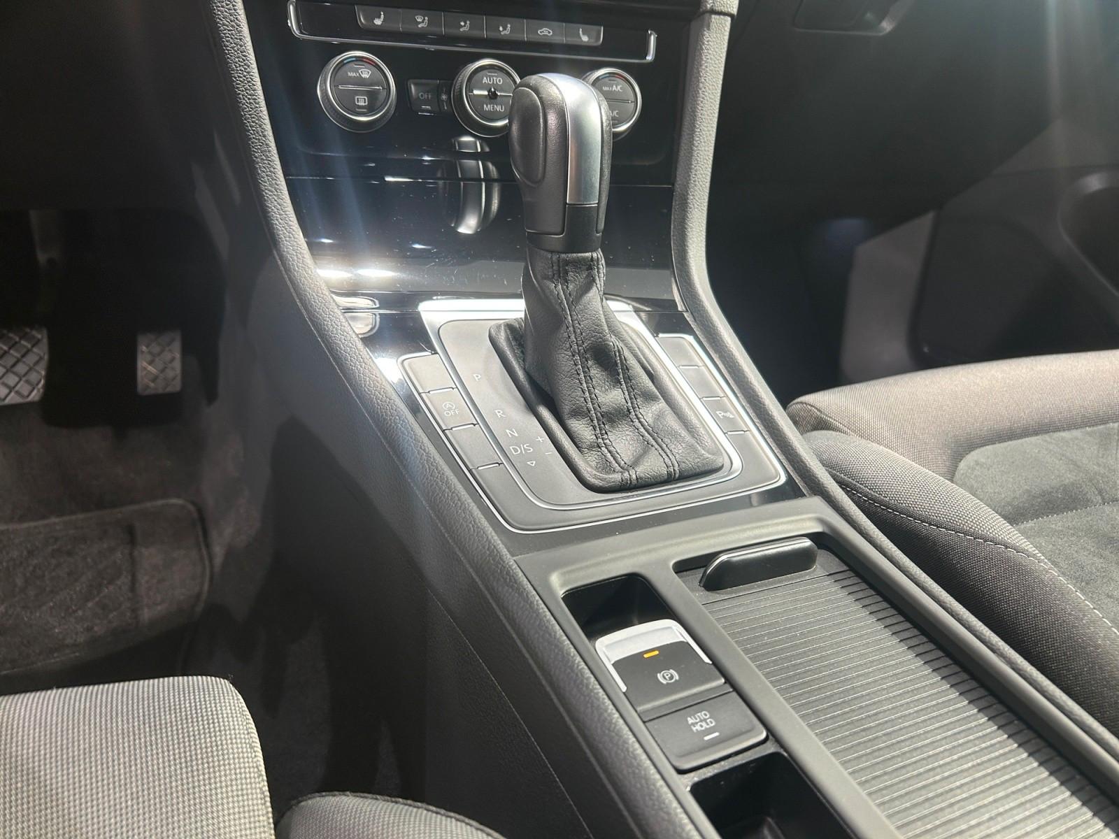 Volkswagen Golf VII Var. Highline LED/ACC/SZH/AHK/NAV, миниатюра 15