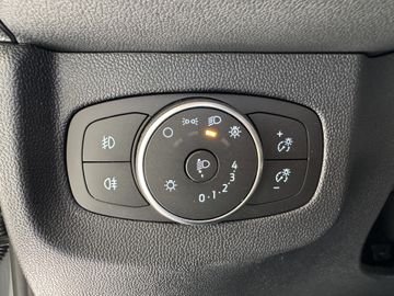 Ford Tourneo Courier Titanium