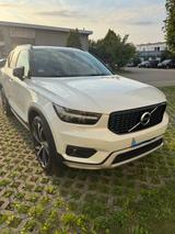 Volvo XC40 T4 R-Design | Harman Kardon | Pano |  - Volvo XC40 von privat