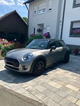 MINI Cooper D / Navi / Apple Carplay / Klima - MINI Cooper D aus 2019