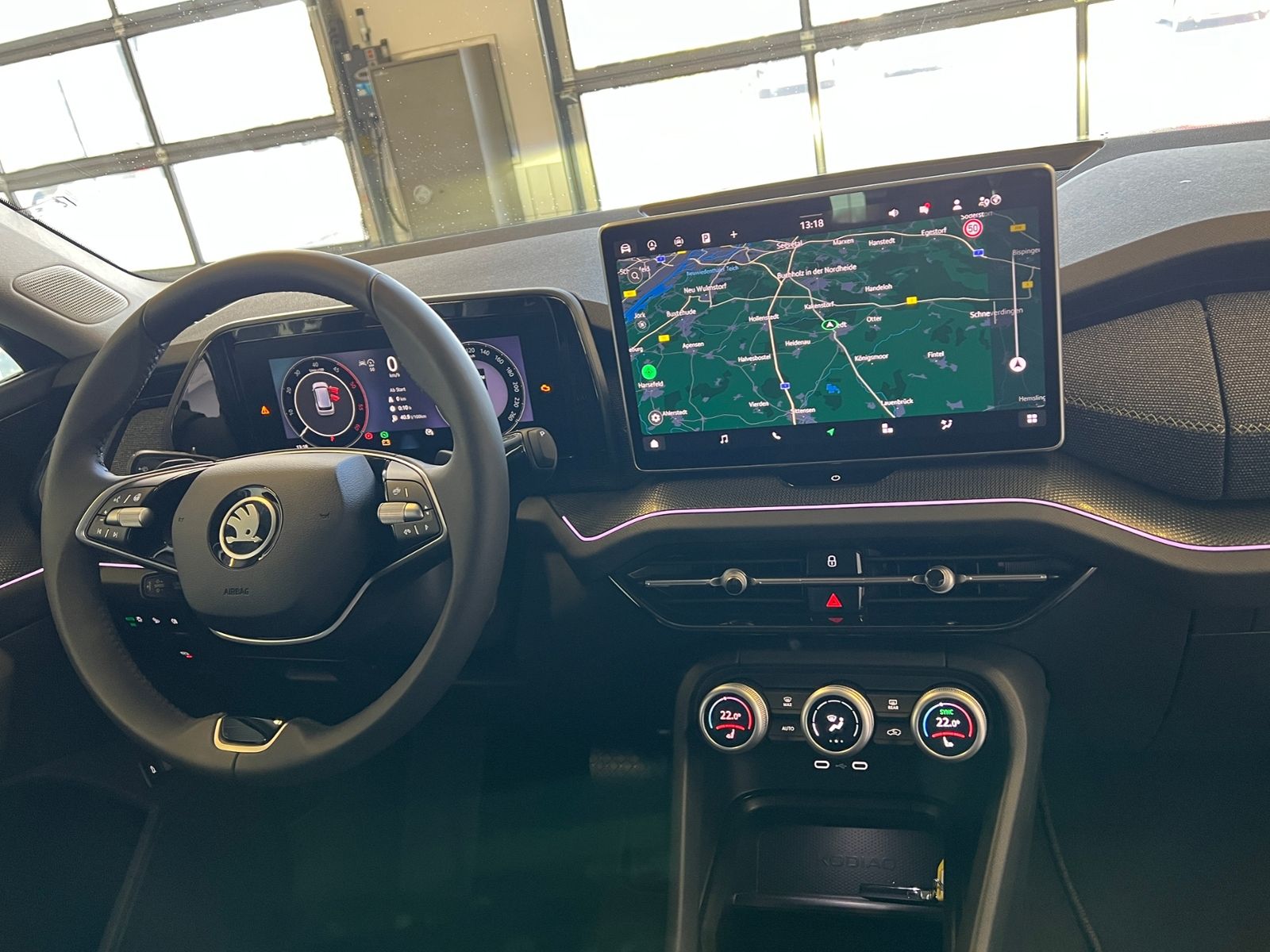 Fahrzeugabbildung SKODA Kodiaq Selection 2.0 TDI DSG 4x4 *AHK, 7 Sitze,