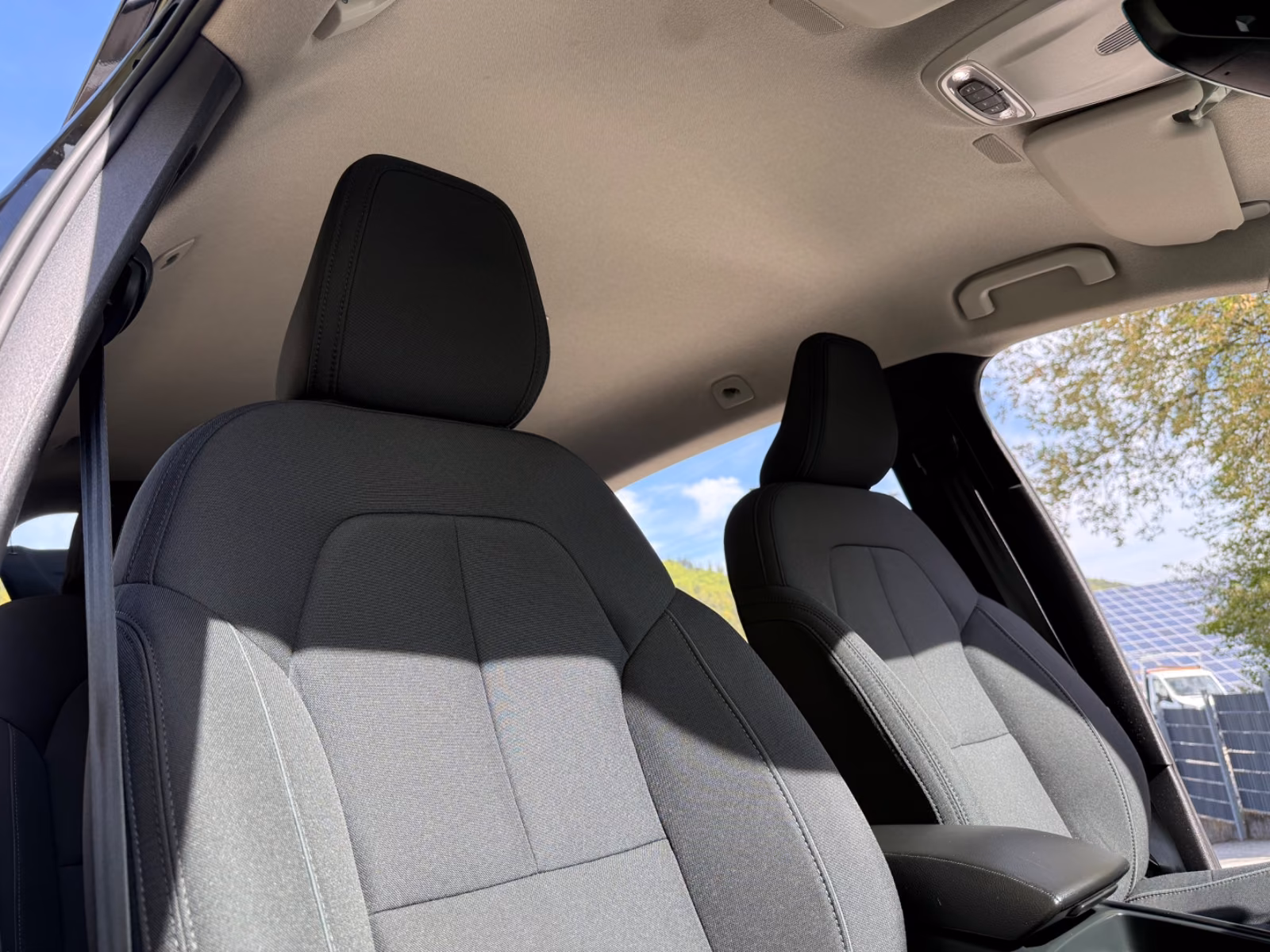 Volvo XC 40 Momentum Pro 2WD-LED-AHK-Kamera