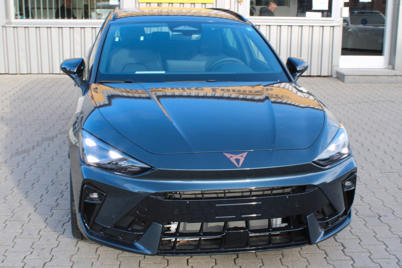 Cupra Leon 1.5 eTSI 110kW  DSG Edge&Paket AHK