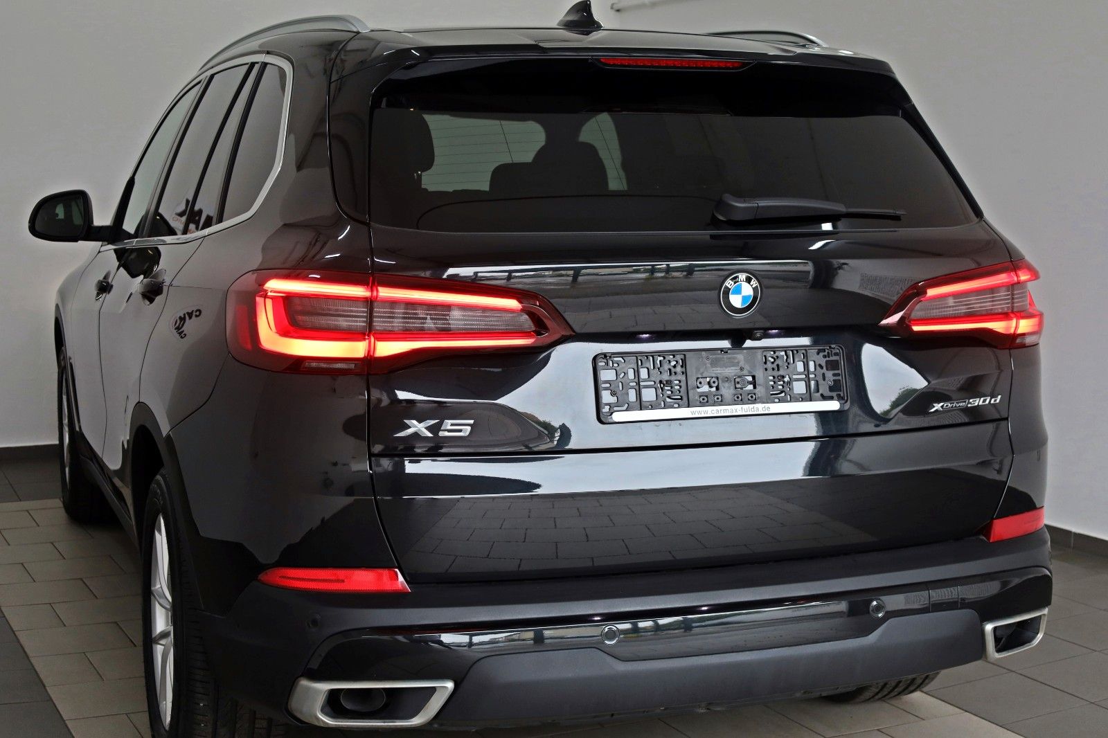 Fahrzeugabbildung BMW X5 xDrive 30d, Leder,Navi,LED,SH,HUD,360Kam.,ACC