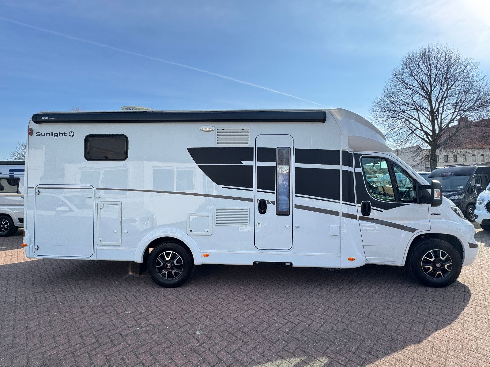 Fahrzeugabbildung Sunlight T 68 ADVENTURE EDITION FIAT LITIHIUM INVERTER 1H