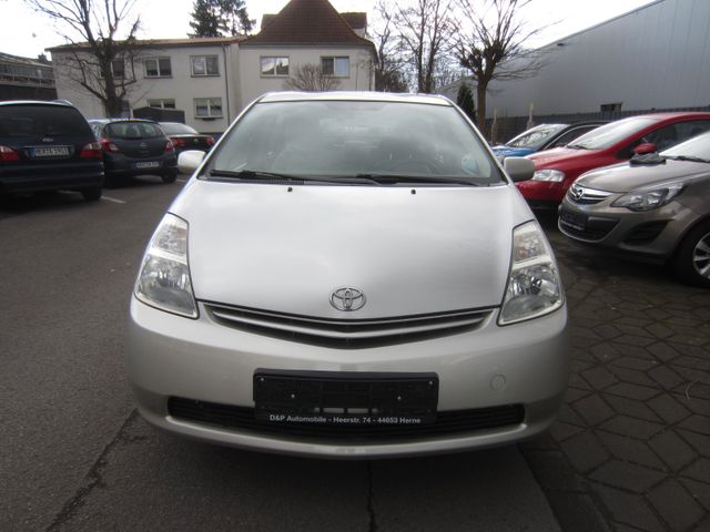 Toyota Prius 1.5-l-VVT-i