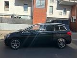 BMW 218 Gran Tourer 218d Panorama*Navi*Automatik - BMW 218 Gran Tourer in Berlin